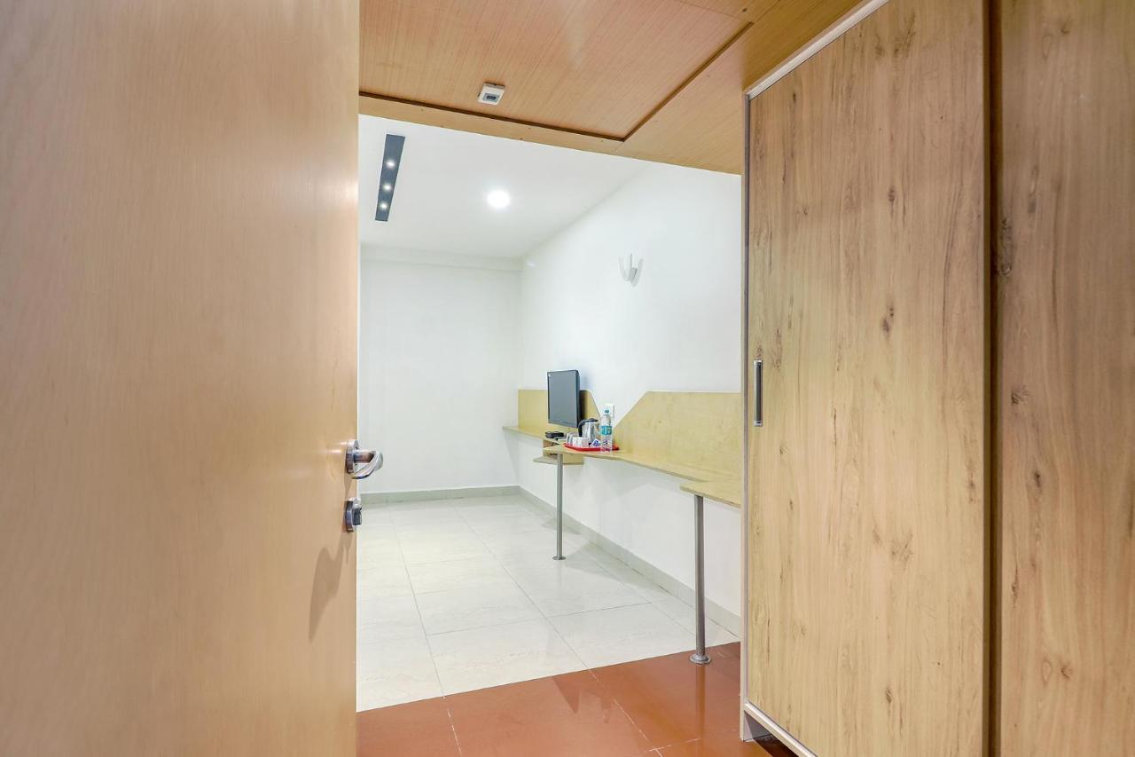 Fabhotel Aamantran & Banquet Halls - Nr Rtc X Roads Metro Station Haïdarabad Extérieur photo